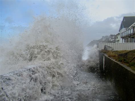 PHOTOS/VIDEO: King tide flooding from around the Oregon, Washington coasts