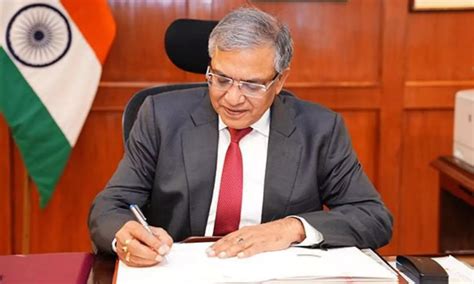 Gyanesh Kumar New CEC: एक बेटी डीएम, दूसरी IRS अधिकारी, दोनों दामाद IAS ...