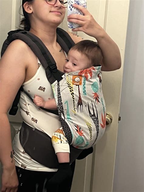 My sons legs turn purple in his carrier. Am I wearing him correctly ...