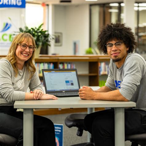 Computer Help Desk 的图像结果