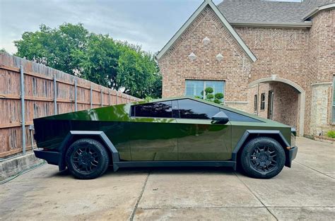 GREEN Vinyl Wrap & PPF Cybertruck -- Photos & Videos | Tesla Cybertruck Forum - Cybertruck ...