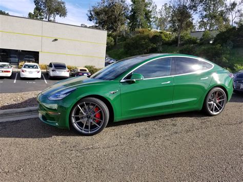 Tesla Model Y Best Color 的图像结果