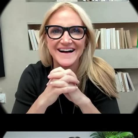 Mel Robbins gets real about self-doubt, boundaries, and building a life ...