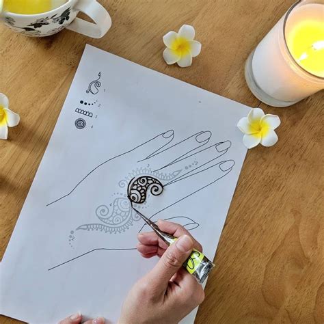 Buy Learn Henna Art Mehndi Designs Step by Step Guide Digital Printable ...