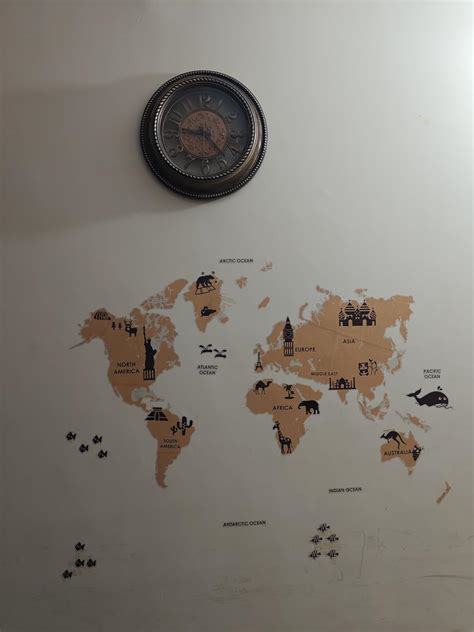 Wallstick" World map with Animals" wallstickers (Vinyl 110 cm x 70 cm ...