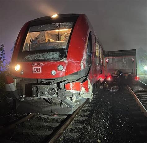 train hits truck standing on the rail (Germany) : r/ThatLookedExpensive