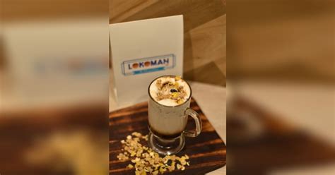 This Cute Little Cafe Is Serving Loukoumades And More! | LBB