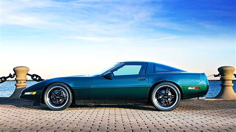 This Explosive Chevrolet C4 Corvette Street Fighter Packs 585 Horsepower