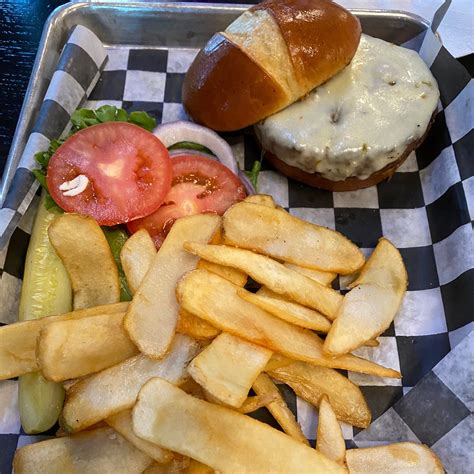 POUR CHOICES NEIGHBORHOOD BAR, Grimes - Restaurant Reviews, Photos ...