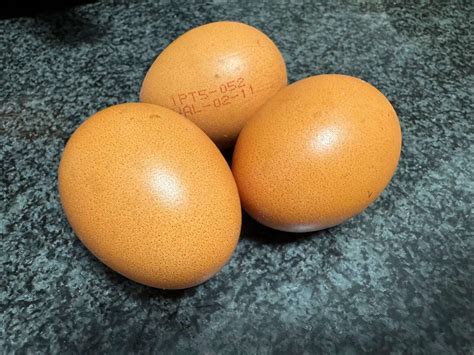 Ovos cozidos em quinze minutos sem água nem panela! | Leak