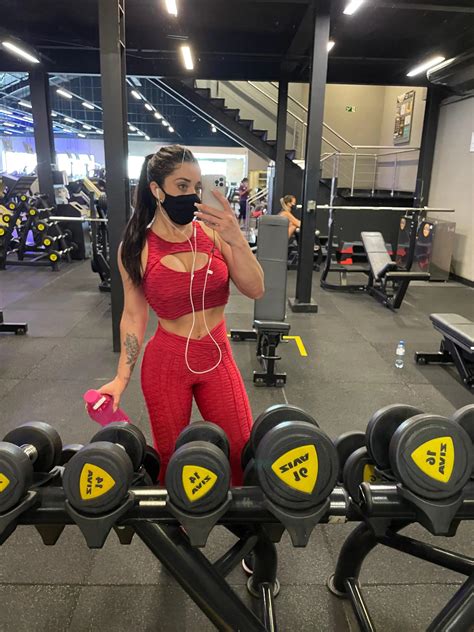 Luiza Marcato | Scrolller