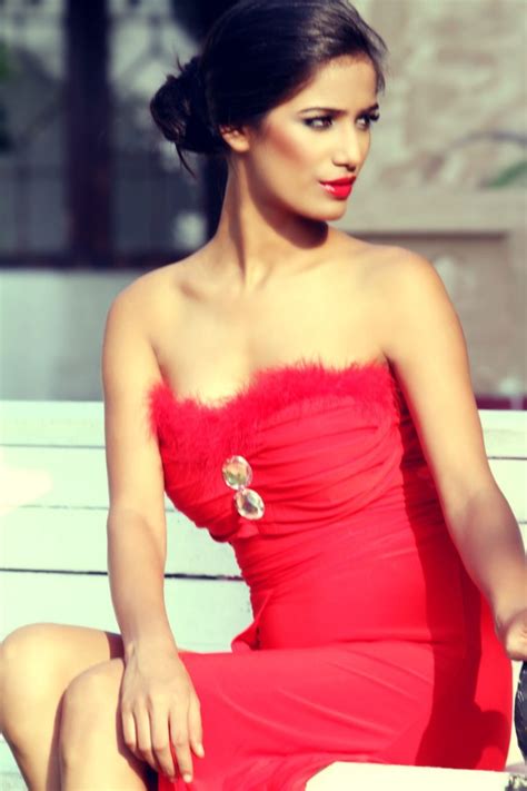 Poonam Pandey - the Boldest Indian Celebrity of the Year 2011 (PHOTOS ...