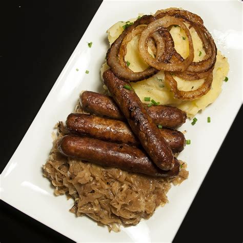 Bratwurst With Sauerkraut