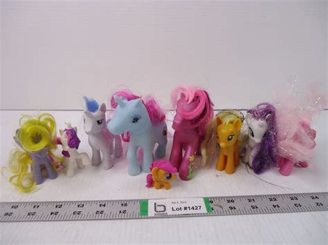 (9) My Little Ponies Figures - Bodnarus Auctioneering