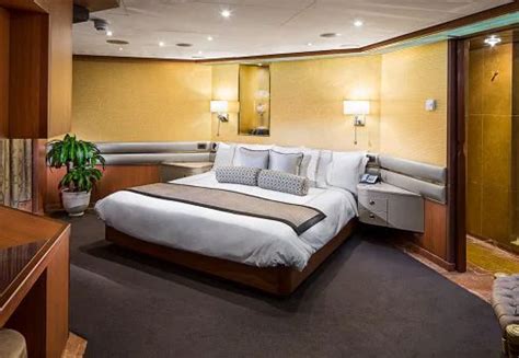 Oosterdam | Holland America Line