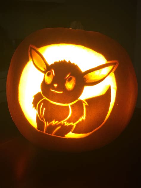 Pokémon Eevee Pumpkin carving | Halloween pumpkins carvings, Pokemon ...