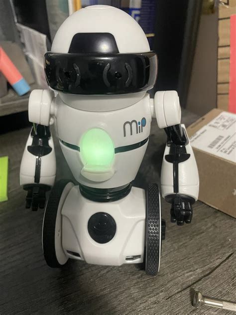 WowWee Coder MIP Robot 的图像结果
