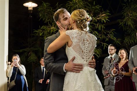 Woodbury Central Park Wedding Photos | Emily + Dustin