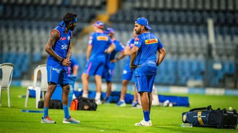IPL 2020, MI vs DC: Virender Sehwag slams Mumbai Indians for replacing ...
