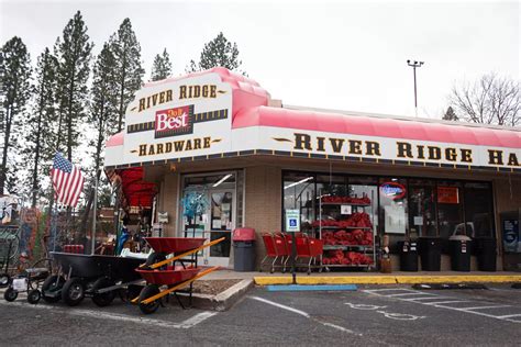 Local Hardware Store 的图像结果