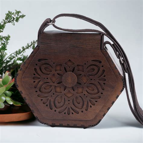 Women's Decorative Lesser Cutting Wooden Purse | Ladies wallet | Clutc ...