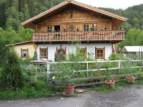 SAD PIONOV (Elekmonar) - Guesthouse Reviews & Photos - Tripadvisor