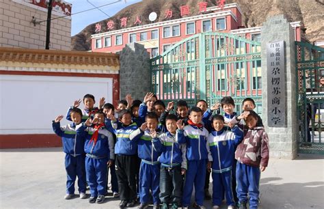 中国人权纪实：走进青海湖民族寄宿制学校-国际在线