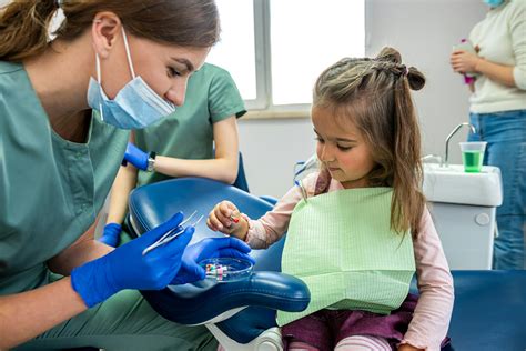 Child's First Dental Visit - West Valley Pediatric Dentistry