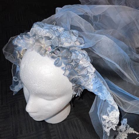Corpse Bride Costume with Veil 的图像结果