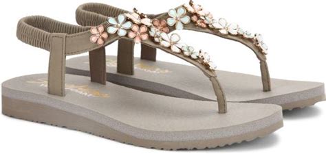 Skechers Sandals Women - Buy Skechers Sandals Women online at Best ...