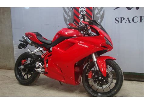 Non è la Ducati 1198 ma WJ 300 GS, la nuova bomba cinese da 19CV ...
