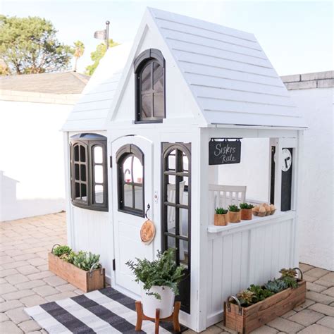 16 Free Backyard Playhouse Plans for Kids