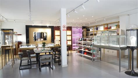 Candy Shop Storefront 的图像结果