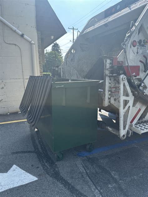 Local Waste Services 的图像结果