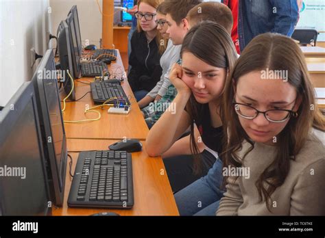 Computer Class for Students 的图像结果