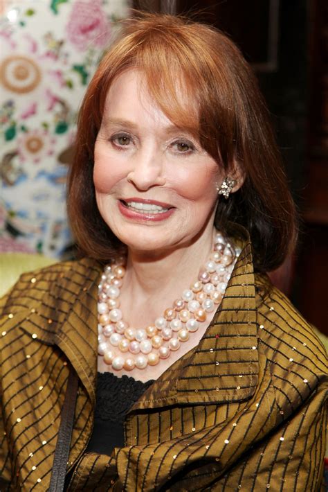 Gloria Vanderbilt Dies; Designer, Fashion Icon, Mother of Anderson ...