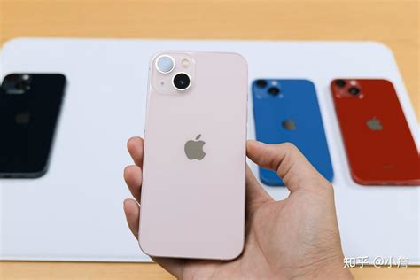 iPhone 13“玫瑰粉”上手图效果曝光：小刘海+通体粉色 - Apple iPhone - cnBeta.COM