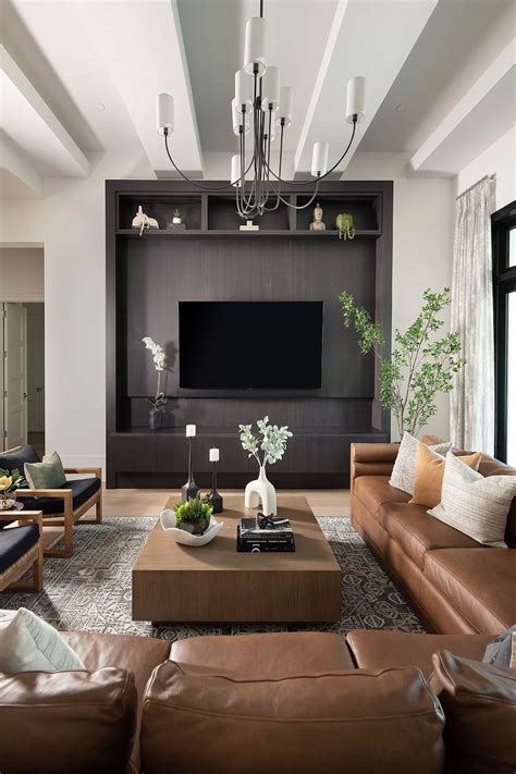 Built-In Living Room Cabinets - Quality Custom Cabinetry