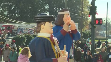 Thousands show up to watch the 71st annual Charlotte Thanksgiving ...