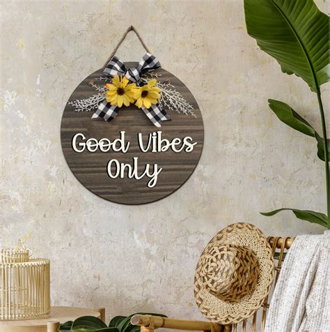 Good Vibes Only Wall Hanging Round Wooden Decorative Frame Board Plaqu ...