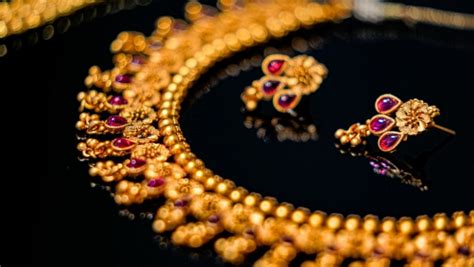 Gold Rate in India Hits Dangerous High! 24K Up Rs 27,000 Aug; Rally To ...