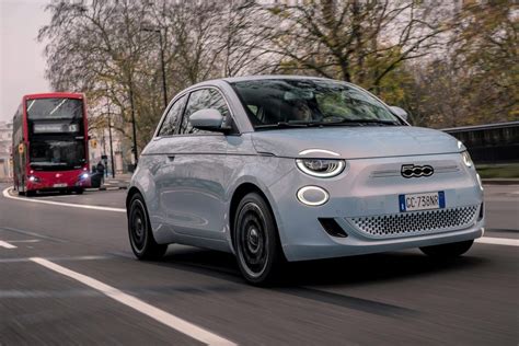 Fiat 500 is electric ‘car of the year’ – Automotive Blog
