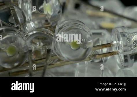 Micro LED Bulbs 的图像结果