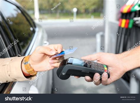 922 Credit Card Petrol Station Images, Stock Photos & Vectors ...