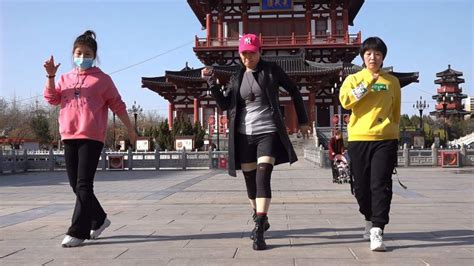 热门广场舞《套马杆》动感32步健身舞，歌嗨舞美,舞蹈,广场舞,好看视频