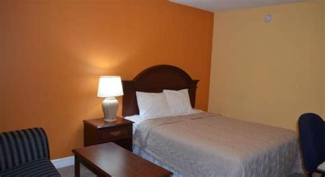 MOHAWK MOTEL (Brantford, Ontario) - Hotel Reviews & Photos - Tripadvisor