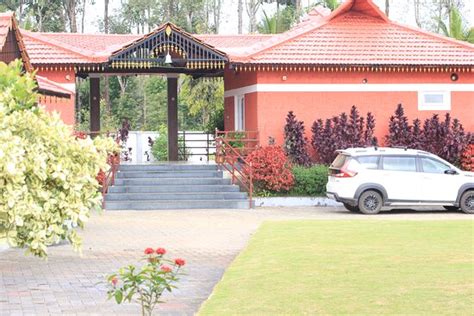 COFFEE CASTLE COORG (Balamuri) - Inn Reviews & Photos - Tripadvisor