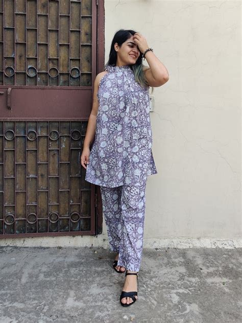 Purple Floral Hand Block Printed Halter Neck Coordinated Set – Kasaa Hues