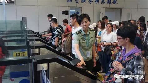 出境更方便了!持电子护照在广州10秒就能自助通关!-搜狐