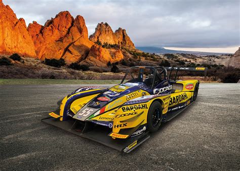 Simone Faggioli vince la Pikes Peak 2025 con la sua NP01 Bardahl